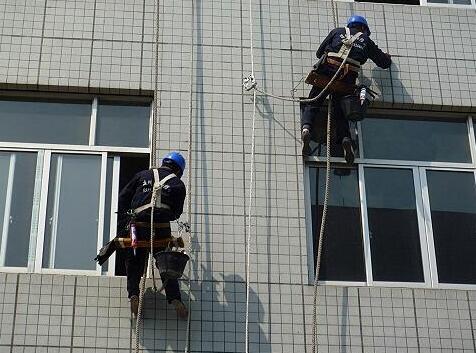 外墻防水刻不容緩，具體施工補漏方案如下